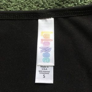 LuLaRoe Tops - Lularoe solid black Lynnae size small LuLaRoe Tops - Lularoe solid black Lynnae size small